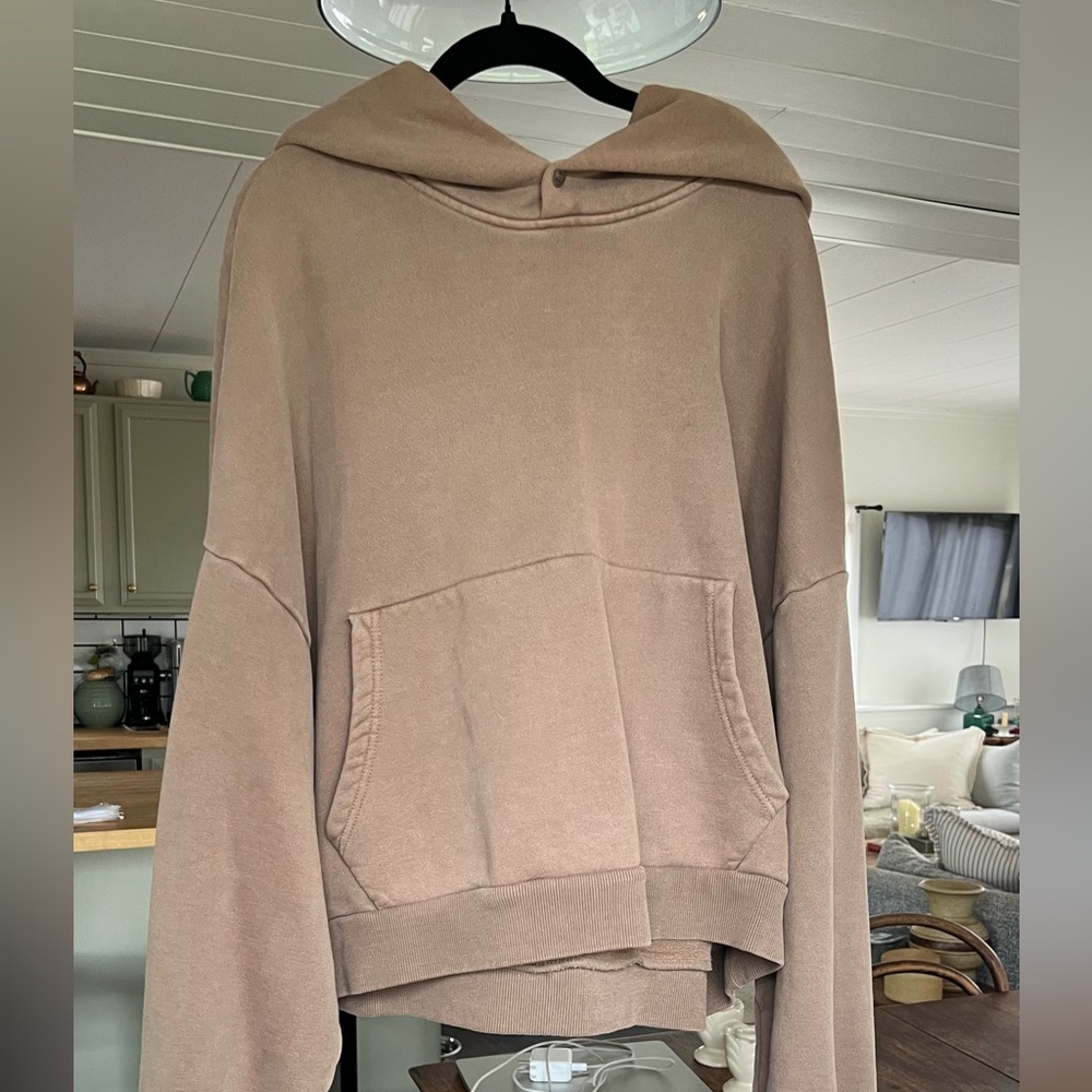 Elwood Rectangle Hoodie- Brown